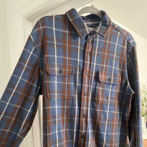 Faherty medium-long sleeve (brown/blue)